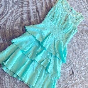 Mint Green peplum mini size 3/4
